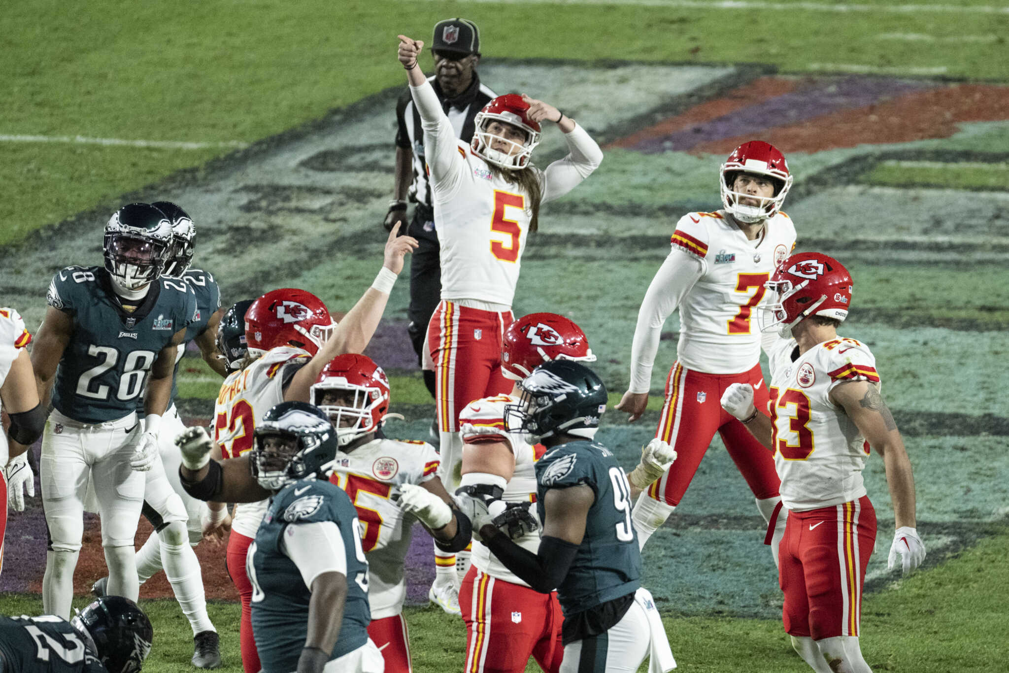 All Glory to God': Chiefs' Butker Makes Game-Winning Kick in the Super Bowl  While Wearing Scapular